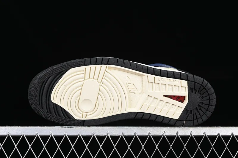 All categories Air Jordan Jordan series basketball shoes Air Jordan 1 High Air Jordan 1 Zoom CMFT AJ1 Joe 1 gray blue black hook high top basketball shoes DV1305-104